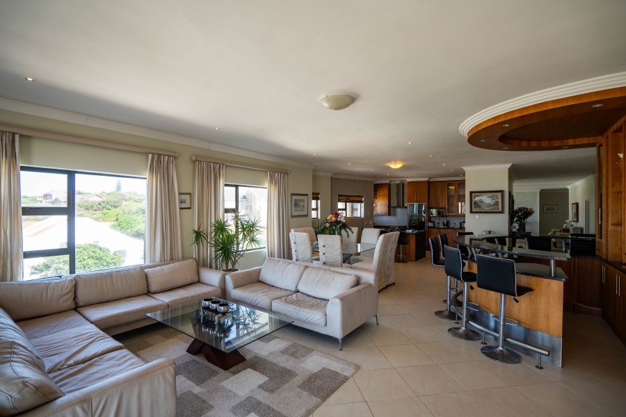 4 Bedroom Property for Sale in West Beach Eastern Cape